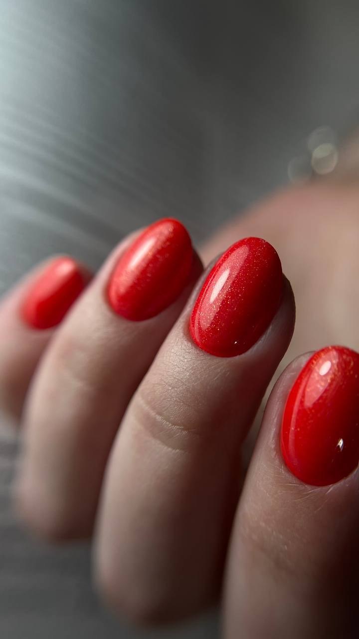 Пример работы по маникюру от Shine Nail Bar